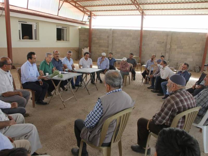 Barza Ovası Bölgesinde Tıbbi Aromatik Bitkilerin Kümelenmesi ve Üretici Örgütlenmesi ile Tarımsal Kalkınma Projesi kapsamında bulunan mahallelerde proje hakkında bilgilendirmeler ve İlçe Tarım Müdürlüğüne yapılması gereken başvuru duyuruları yenilemek