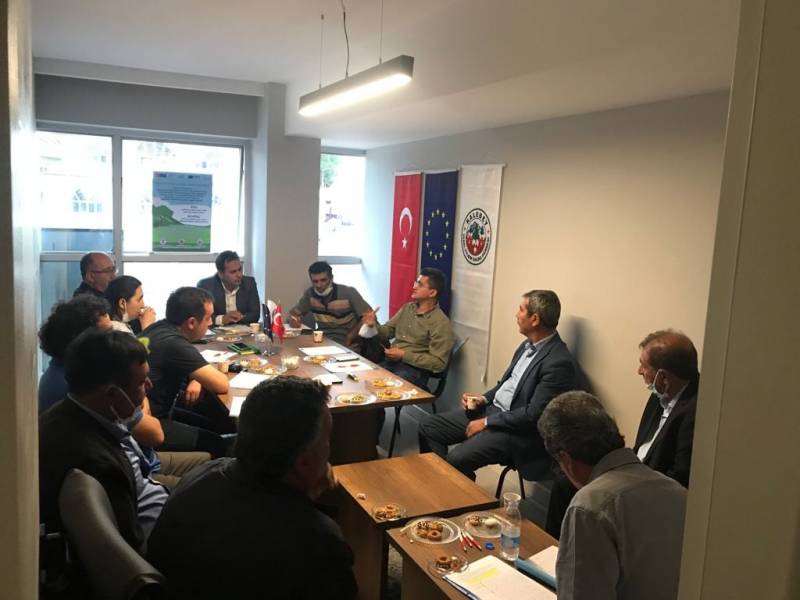 Faaliyet 1.1. İlçe Tarım Müdürlükleri ve Ziraat Odaları önderliğinde tüm kooperatifler ile bölgesel tarımsal ve İl hayvansal ürünlerin verimlileştirilmesi, çeşitlendirilmesi ve biyolojik çeşitlilik üzerine genel toplantılar yapılması