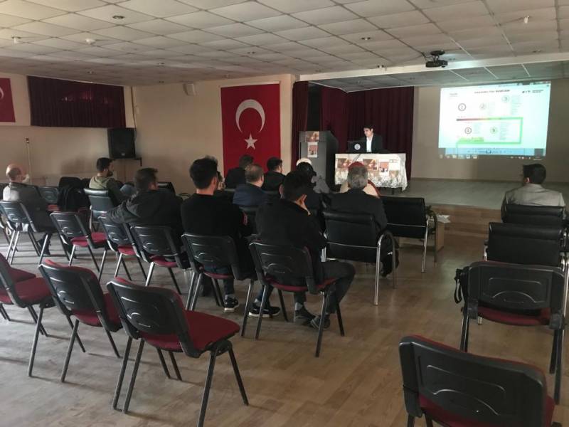 Tarım ilaçlarının, bitki koruma ürünlerinin kullanılması ve zirai ilaç ambalaj atıklarının geri dönüşüme kazandırılması projesinin eğitim toplantısı
